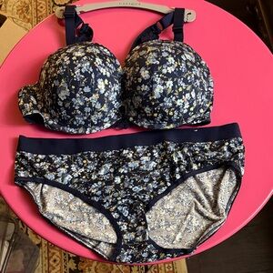 Lane Bryant Cacique Boost Plunge Convertible back bra 38DD Panty is hipster